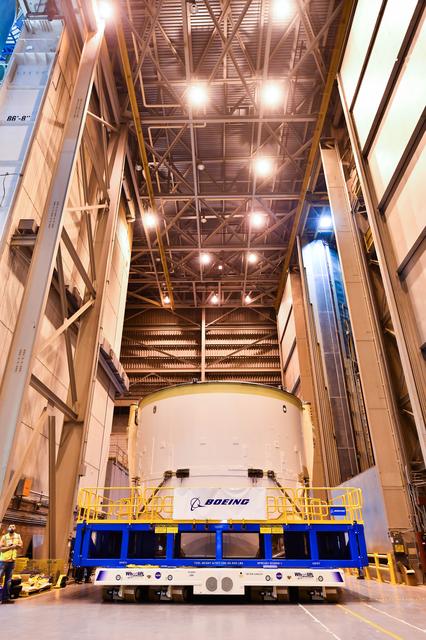 NASA image: Engine Section for NASA’s SLS Rocket Moved for Final Integration